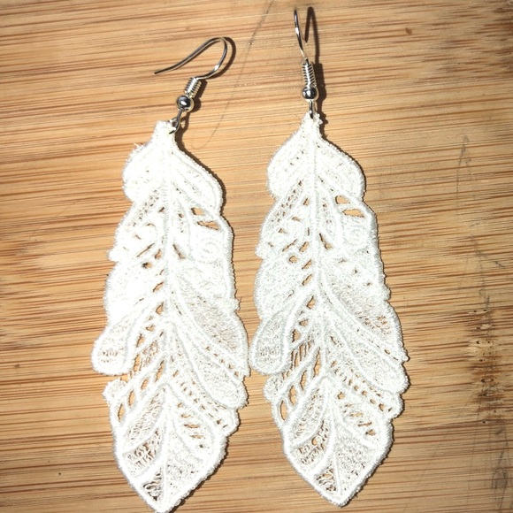 Embroidered Lace Feather Earrings - Picture 1 of 3